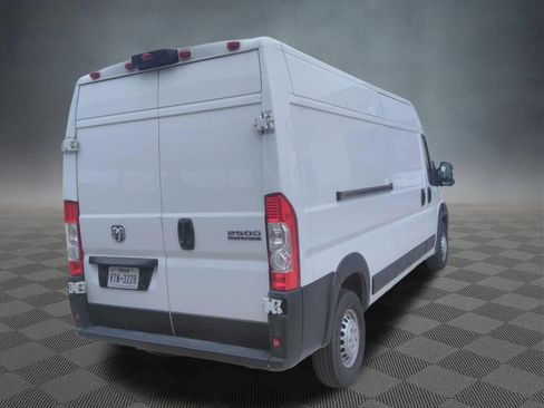 Used 2025 RAM ProMaster 2500 w/ Convenience Group FWD image 5