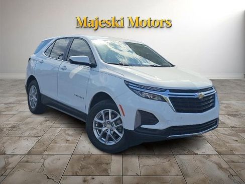 Used 2023 Chevrolet Equinox LT w/ Driver Convenience Package image 1