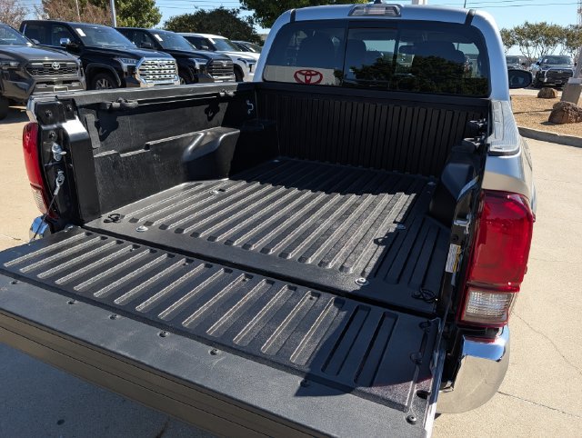 Certified 2022 Toyota Tacoma SR5 RWD image 26