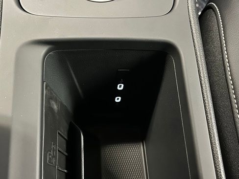 New 2026 Volkswagen Tiguan SE image 17