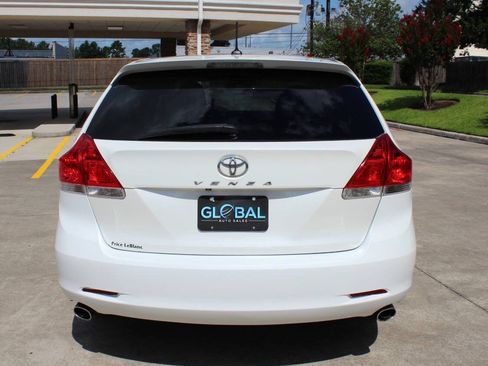 Used 2009 Toyota Venza FWD image 6