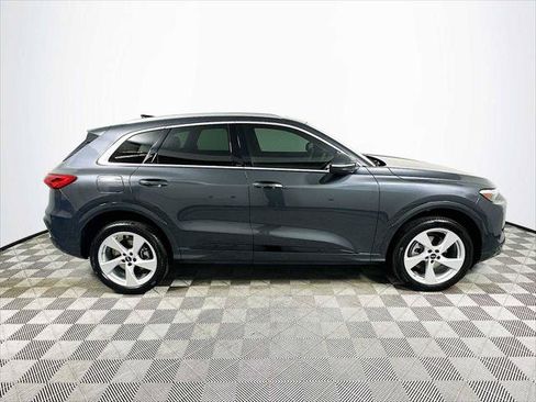 Certified 2025 Audi Q5 Premium w/ Premium Plus AWD/4WD image 8