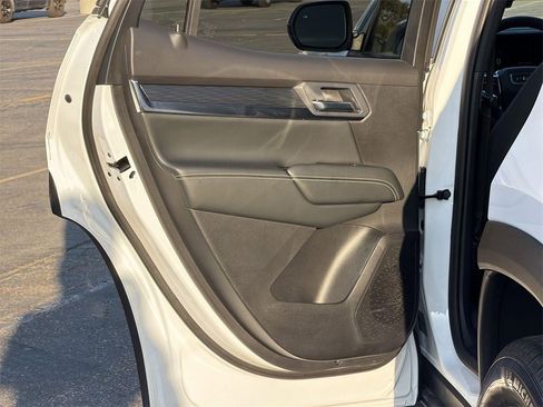 Used 2025 GMC Terrain Elevation image 24