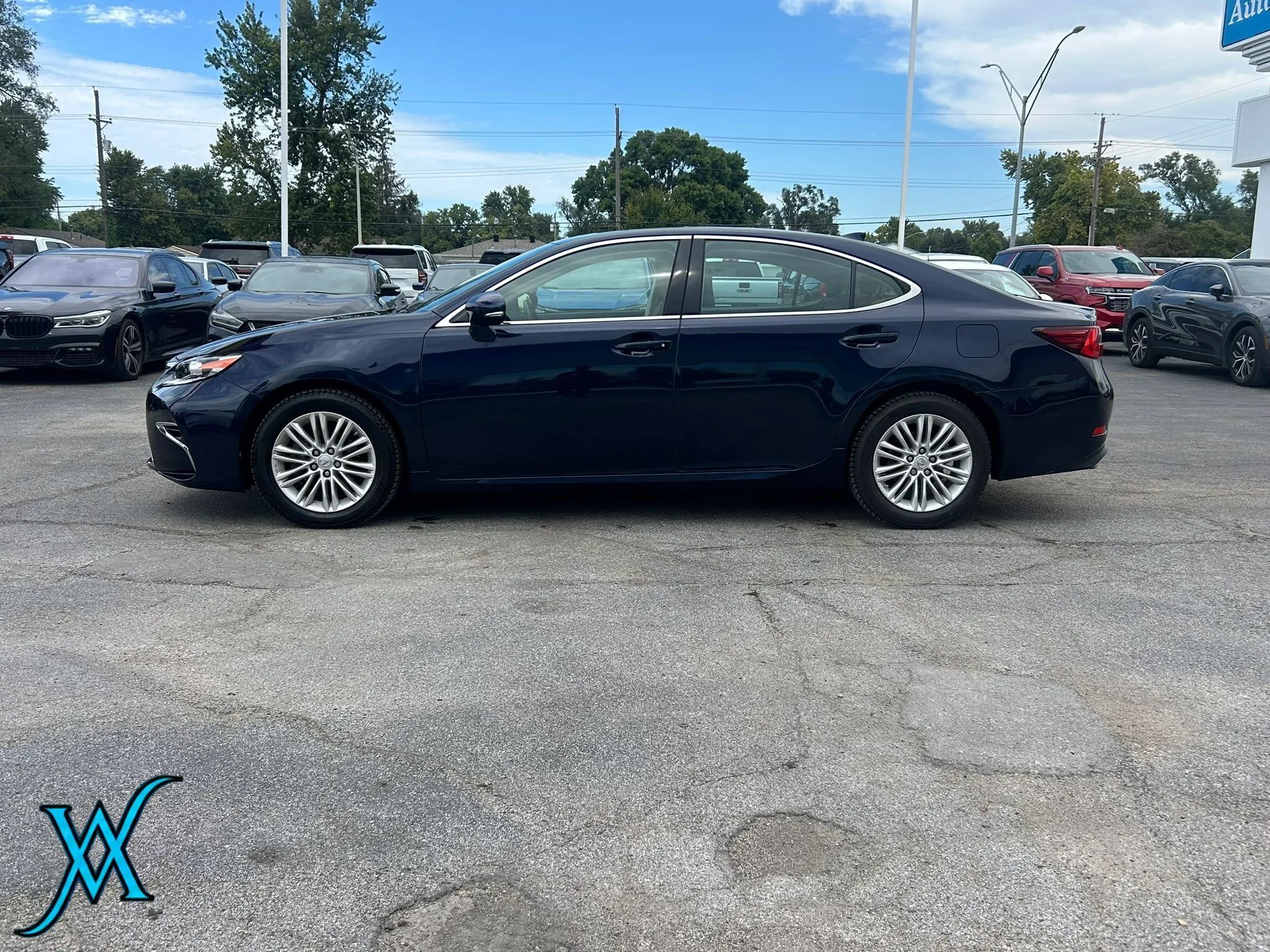 Used 2017 Lexus ES 350 w/ Accessory Package 2 FWD image 4