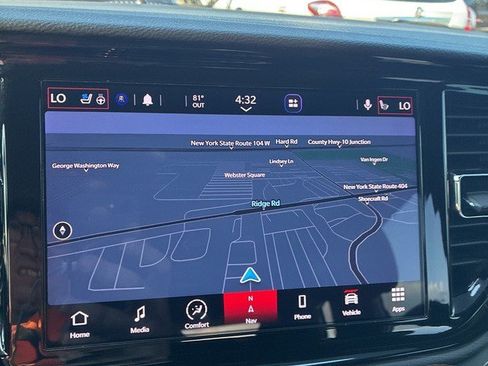 Used 2022 Dodge Durango SRT w/ Black Package AWD/4WD image 12