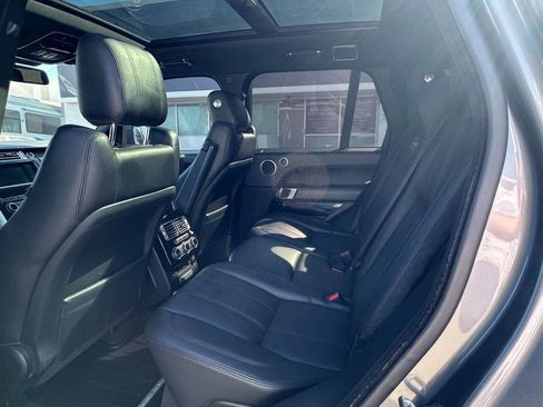 Used 2016 Land Rover Range Rover HSE image 8