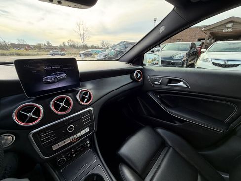 Used 2019 Mercedes-Benz GLA 250 4MATIC image 20