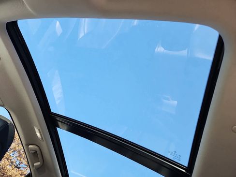 Used 2024 Acura RDX SH-AWD image 15