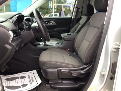 Used 2019 Chevrolet Traverse LS image 8