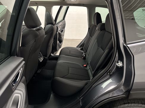 Used 2023 Subaru Forester Premium AWD/4WD image 20