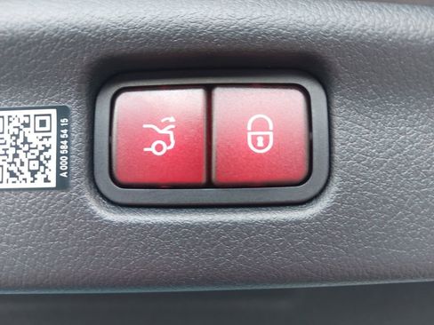 New 2024 Mercedes-Benz C 300 Sedan image 13