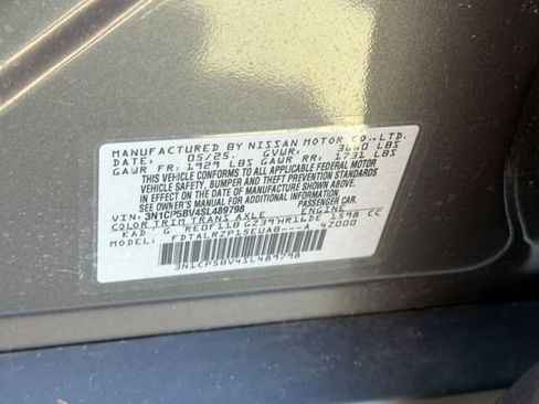 Certified 2025 Nissan Kicks Play S FWD image 34