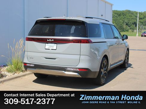 Used 2024 Kia Carnival SX FWD image 2