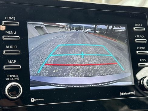 Used 2023 Toyota Camry SE image 19