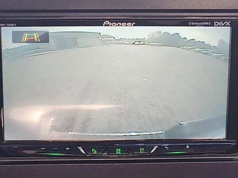 Used 2019 Chevrolet Silverado 1500 LT image 4