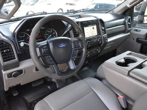 Used 2019 Ford F250 XL w/ STX Appearance Package AWD/4WD image 10