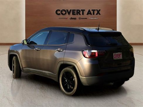 Used 2019 Jeep Compass Altitude image 3