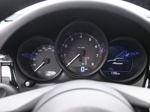 New 2026 Porsche Macan image 27