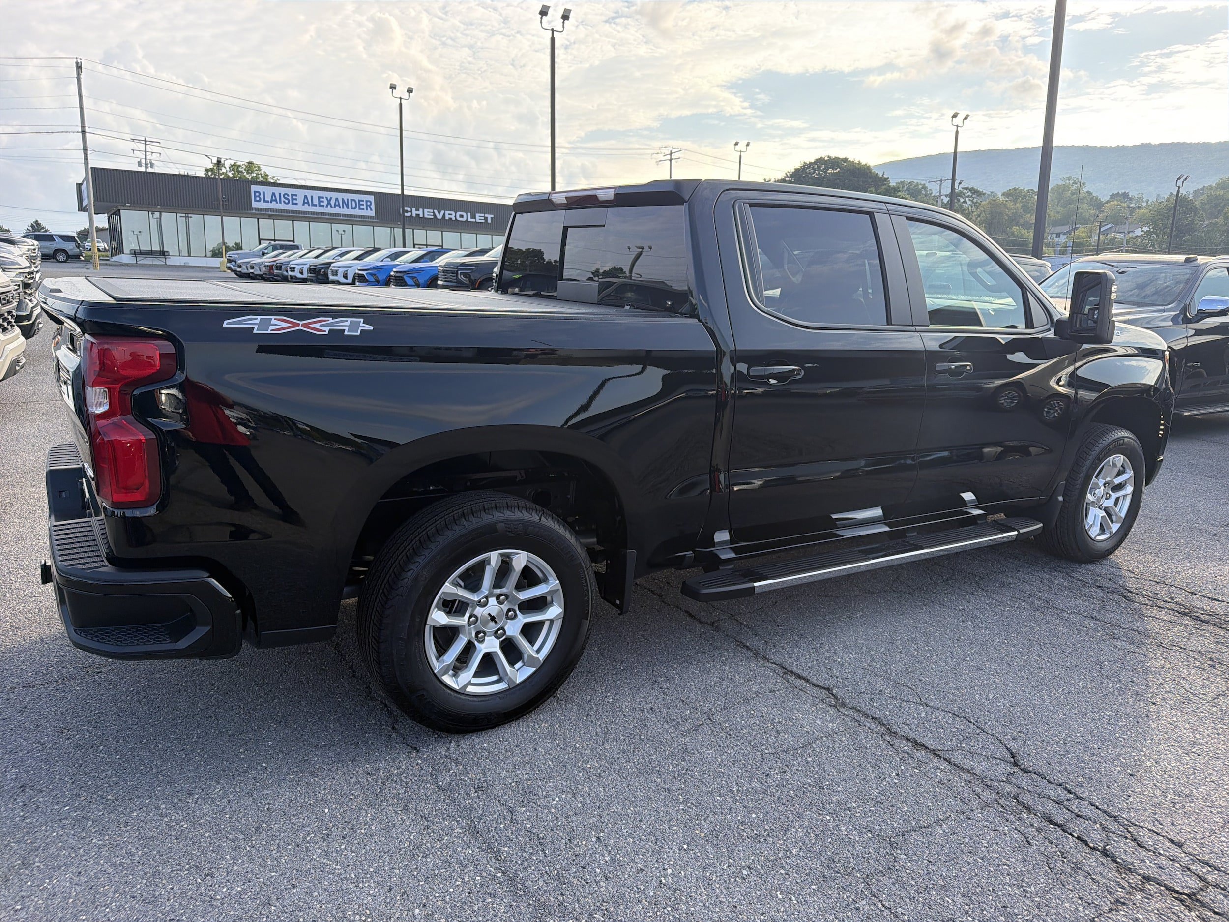 New 2026 Chevrolet Silverado 1500 RST w/ Convenience Package II AWD/4WD image 3