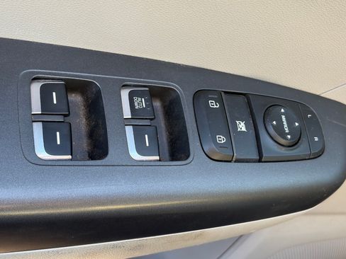 Used 2018 Kia Sportage LX FWD image 8