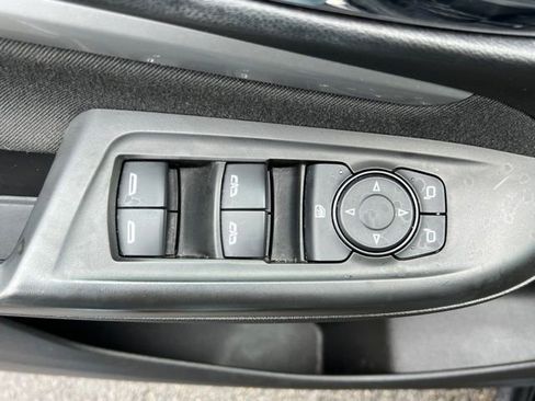 Used 2022 Chevrolet Bolt EUV LT image 16