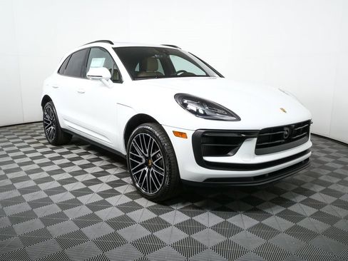 New 2026 Porsche Macan S image 28