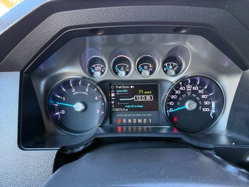 Used 2013 Ford F450 Lariat w/ Lariat Interior Pkg image 40