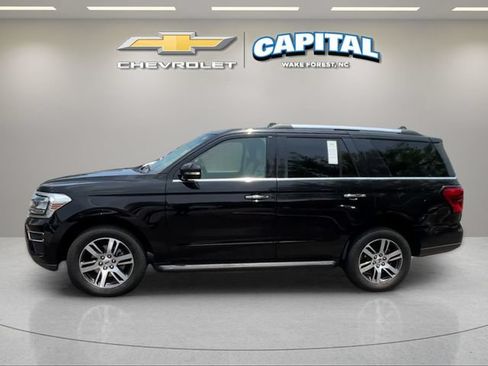 Used 2024 Ford Expedition Limited RWD image 2