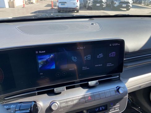 Used 2025 Hyundai Kona SEL image 18