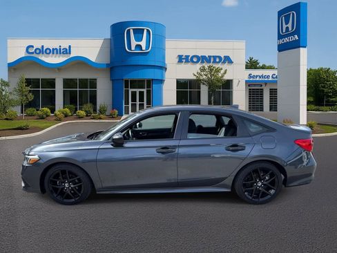 Used 2023 Honda Civic Sport image 3