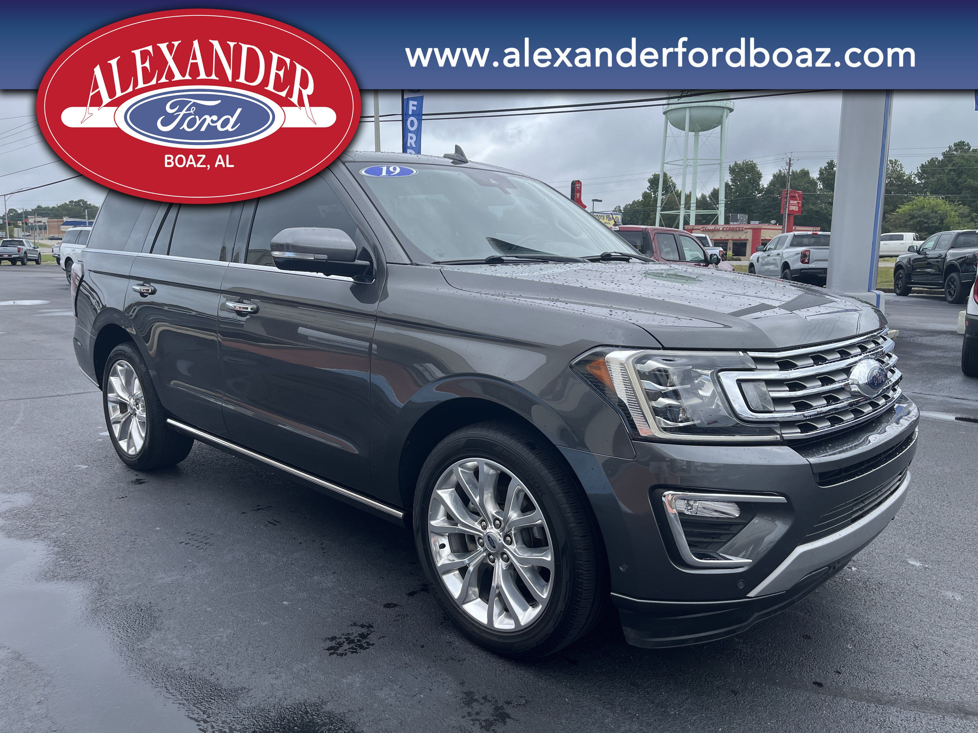 Used 2019 Ford Expedition Limited w/ Equipment Group 302A RWD image 3