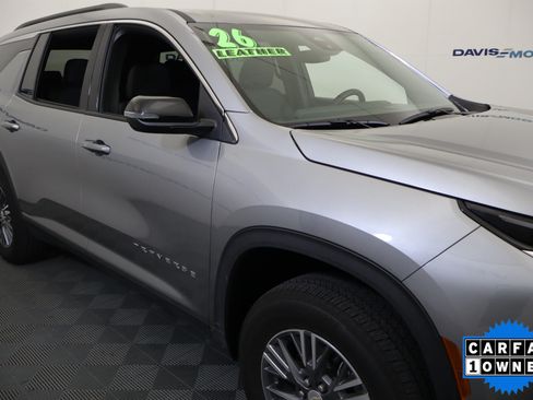 Used 2026 Chevrolet Traverse LT AWD/4WD image 4