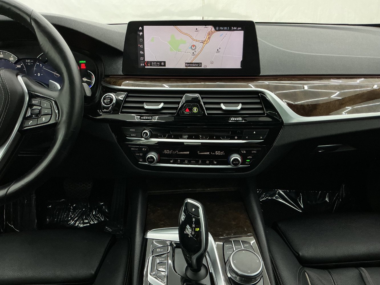 Used 2017 BMW 530i xDrive AWD/4WD image 30