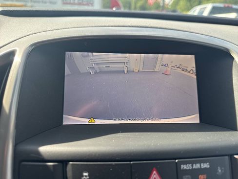 Used 2016 Buick Verano w/ Comfort Package FWD image 31