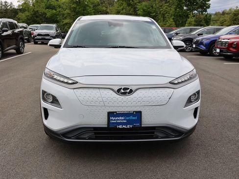 Certified 2021 Hyundai Kona Limited FWD image 2