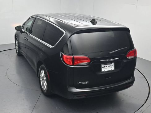 Used 2023 Chrysler Voyager LX FWD image 45