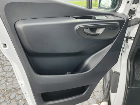 Used 2024 Mercedes-Benz eSprinter 170 Cargo image 24