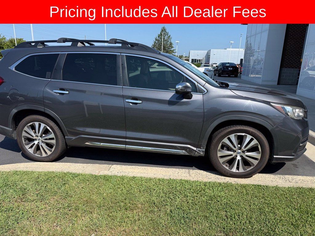 Used 2019 Subaru Ascent Touring w/ Popular Package #3 AWD/4WD image 3