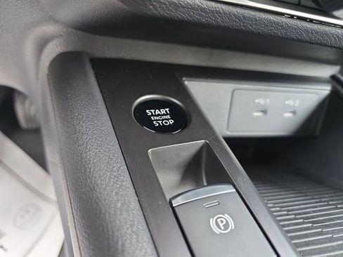 New 2026 Nissan Kicks S image 26