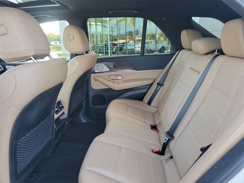 Used 2024 Mercedes-Benz GLE 350 4MATIC image 16