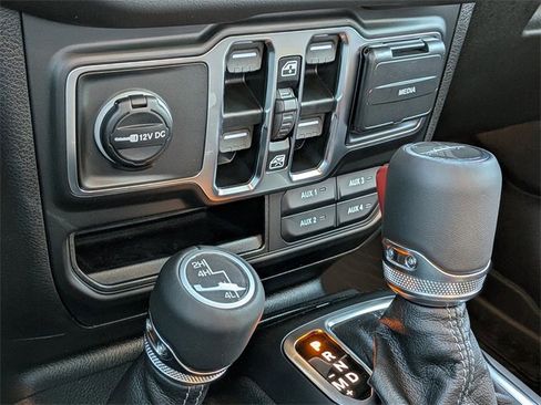 New 2025 Jeep Gladiator Sport image 22