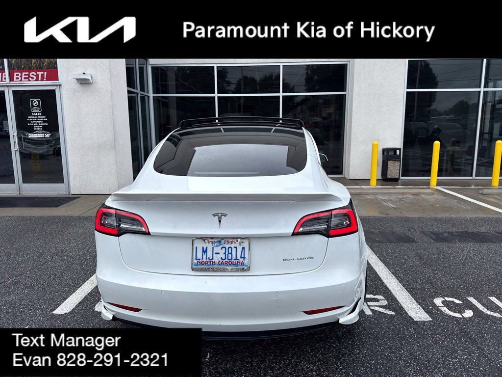 Used 2022 Tesla Model 3 Long Range AWD/4WD image 5