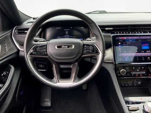 Used 2022 Jeep Grand Cherokee L Overland w/ Luxury Tech Group IV image 11