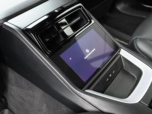 Certified 2024 Porsche Panamera 4 AWD/4WD image 17