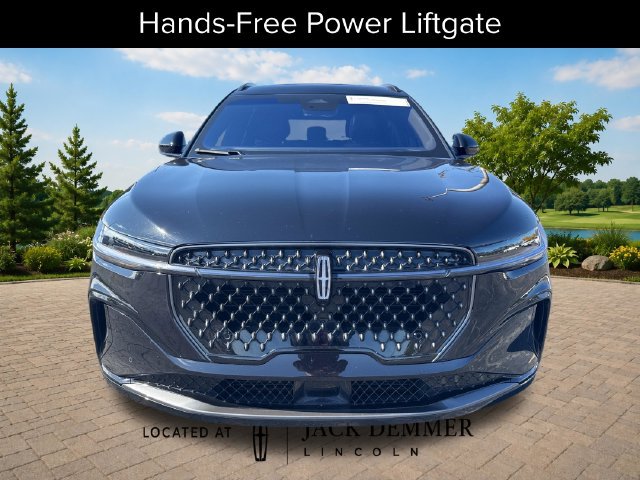 Used 2024 Lincoln Nautilus Reserve w/ Equipment Group 202A AWD/4WD image 11