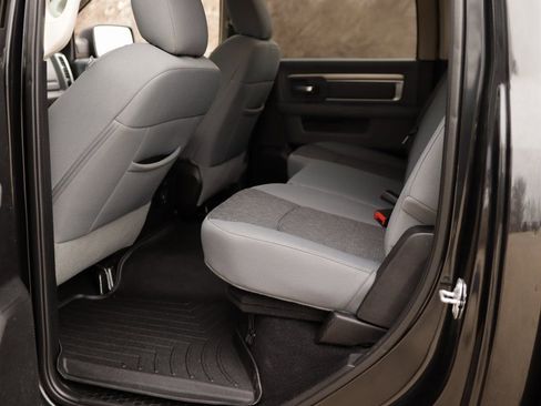 Used 2019 RAM 1500 Big Horn image 28