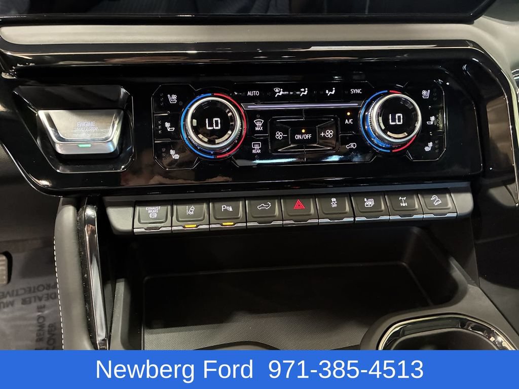 Used 2024 GMC Sierra 2500 AT4X AWD/4WD image 31