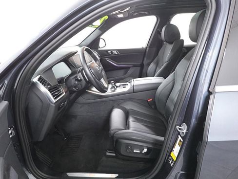 Used 2022 BMW X5 xDrive40i w/ Parking Assistance Package image 10