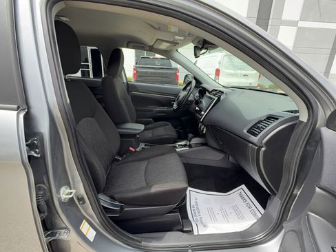 Used 2021 Mitsubishi Outlander Sport ES FWD image 17