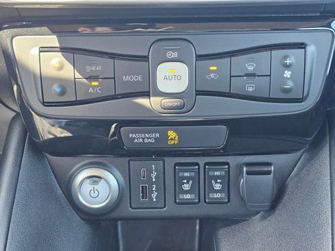 Certified 2025 Nissan Leaf SV Plus FWD image 35